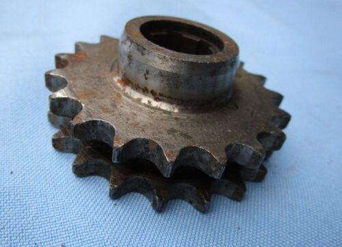 TRIUMPH MOTORCYCLE ENGINE SPROCKET TIGER CUB 200cc T20 T20S VINTAGE SINGLE CYLINDER - PARTS