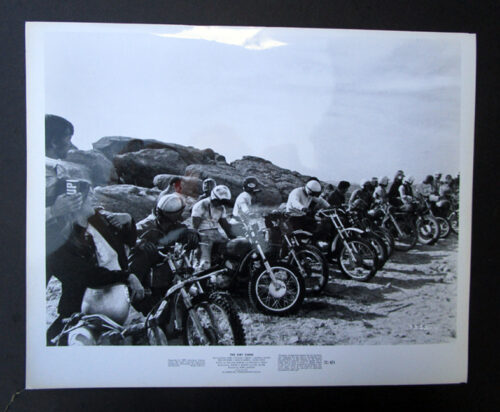 THE DIRT GANG MOTORCYCLE MOVIE STILL 1972 PHOTOGRAPH DESERT RACING DIRT BIKE - MEMORABILIA